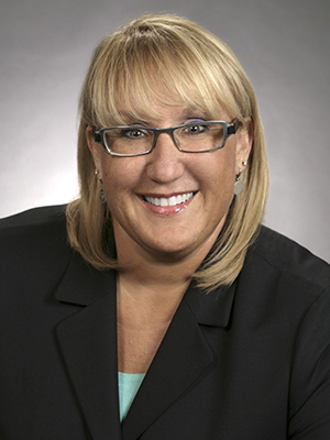 Photo of Jennifer Cooper, CCIM