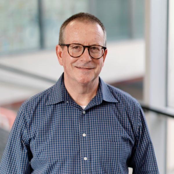 Headshot of Stephen Bakken