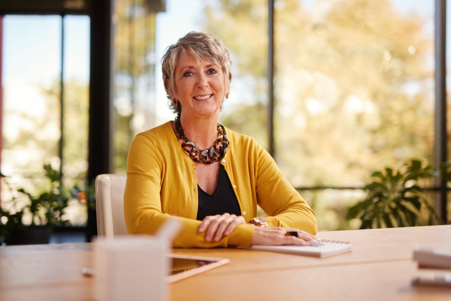 Kelly Robus at a desk